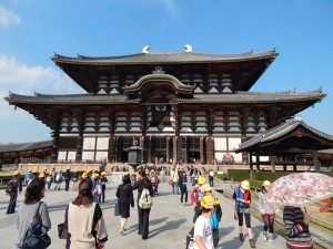 Nara, Todaiji hram - najveća drvena građevina na svijetu Nara, Todaiji hram - najveća drvena građevina na svijetu
