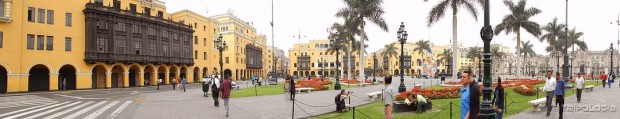 Plaza de Armas ili Plaza Mayor je glavni trg Lime...