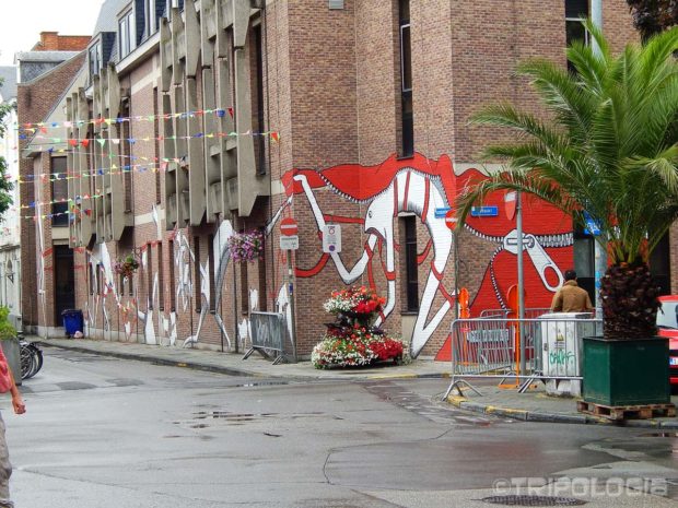 ...kao što je ovaj zidni mural...