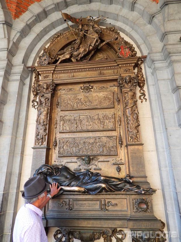 Kip lorda Everard t'Serclaes. dotaknete li mu ruku vratit ćete se u Bruxelles