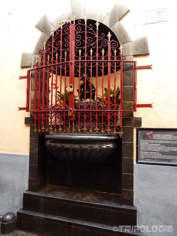 ...nažalost morala je biti ograđena zbog vandalizma