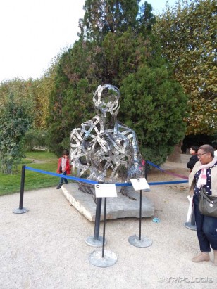 Zanimljive skulpture u Jardin des Plantes