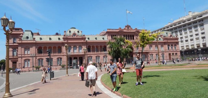 Casa Rosada - nekadašnja predsjednička palača i vjerovatno najpoznatija atrakcija Buenos Airesa